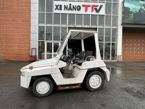 Xe đầu kéo cũ Toyota 02-2TD25 lực kéo 2,5 tấn đời 2007