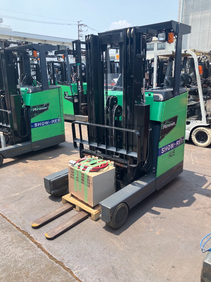 Xe nâng reach truck cũ Toyota 8FBR15 2022 – khung FSV 4m, càng 920mm