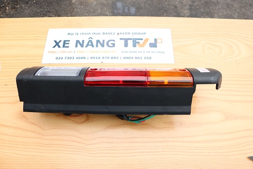 Cụm đèn hậu phải (RH) xe nâng Toyota 8FD · HS-LL073