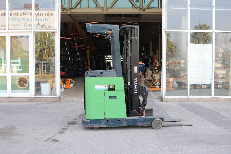 Bảng Giá Sửa Chữa Xe Nâng Điện: Pin, Motor, Bo Mạch