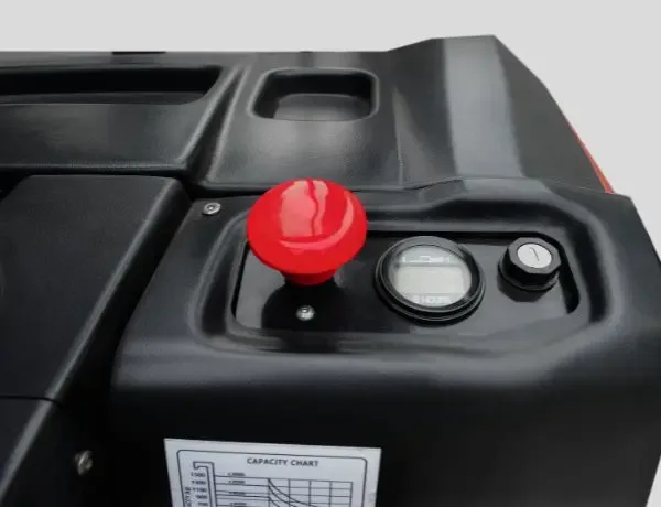 Xe nâng stacker MiMA MB — nút dừng khẩn cấp