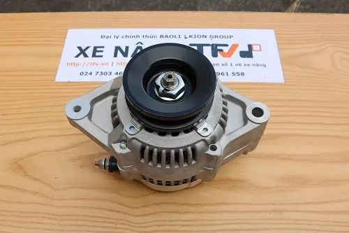Phụ tùng động cơ xe nâng: máy phát điện Toyota 7FD 12V 40A