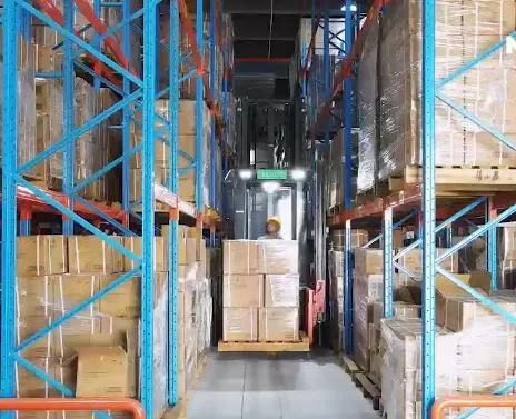 Xe nâng điện VNA đứng lái MC16