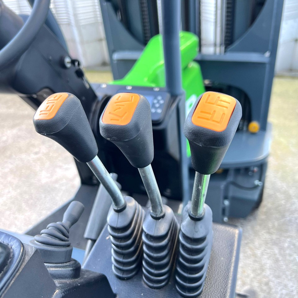 Xe nâng điện lối đi siêu hẹp Interlift MJ series 2.0 tấn (Articulated Forklift)