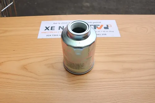 Lọc nhiên liệu xe nâng 23303-64010 chụp tại kho TFV