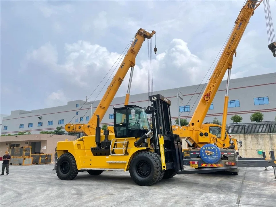 Khung gầm và lốp của Xe nâng dầu SOCMA HNF350 35 tấn