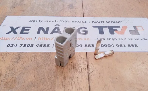 Giắc ắc quy xe nâng 50A P.00342 nhìn mặt cắm
