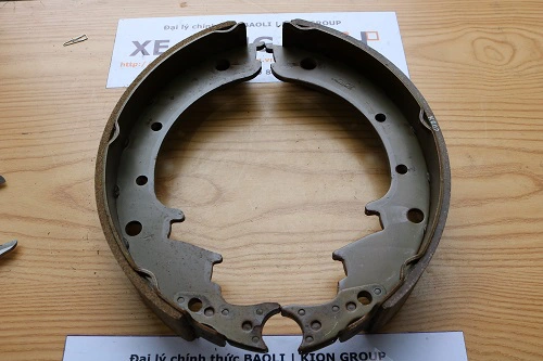 Má phanh xe nâng FD20～30-11 mã 3EB-30-23430 hiệu KBZ. Mã P.00903