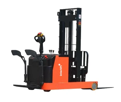 Xe nâng reach stacker Interlift Q15D