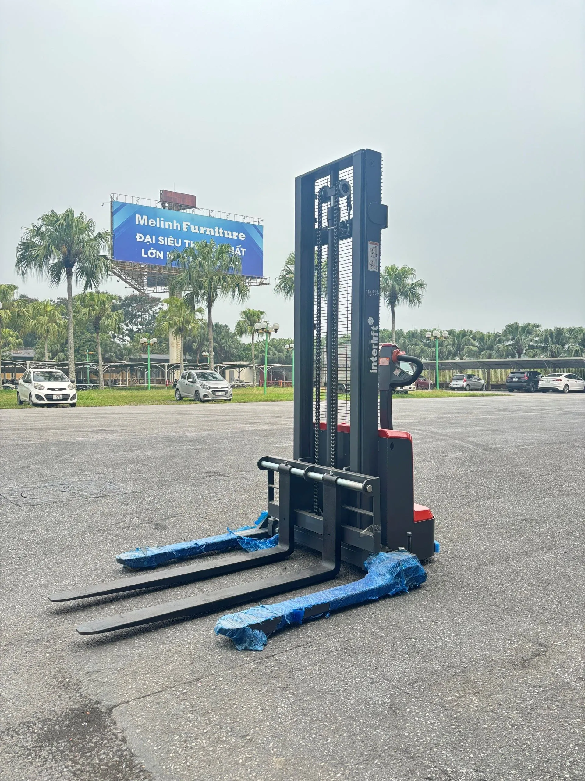 Xe nâng stacker điện Interlift CL1530GHY 1.5 tấn