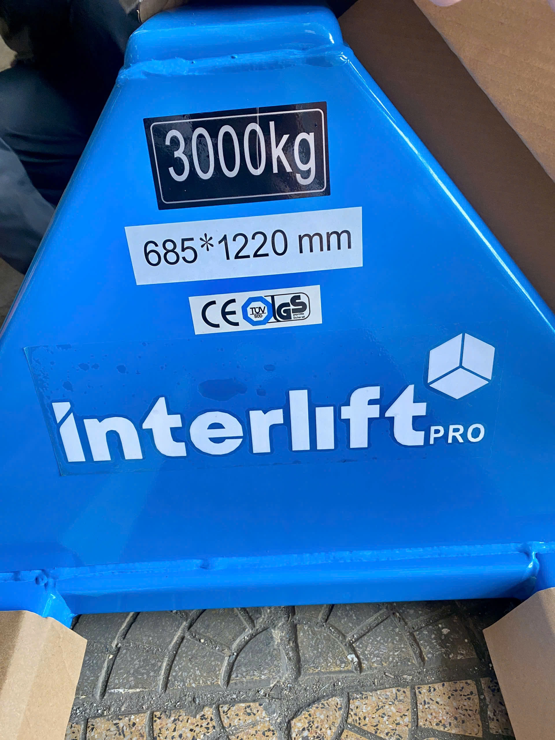 Xe nâng tay Interlift Pro 3 tấn, càng 550/685 mm