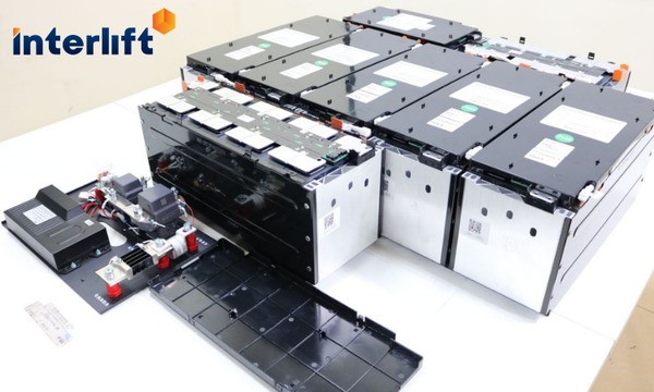 Pin lithium cho xe tự hành AGV – Giải pháp năng lượng ổn định cho kho và nhà máy tự động