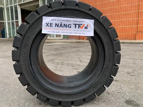 Lốp đặc xe nâng 28×9-15 Success tại kho TFV