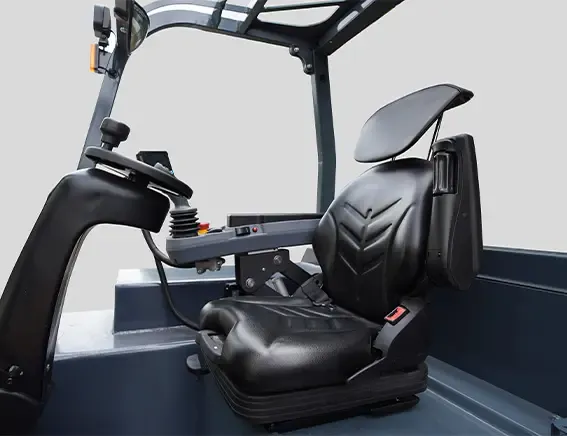 Xe nâng đa hướng MiMA 1MQK40 — ghế lái