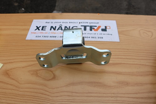 Cao su chân hộp số xe nâng Toyota 8FD/G10-J35 mã 41260-26620-71 hiệu YuanSong. Mã P.00954