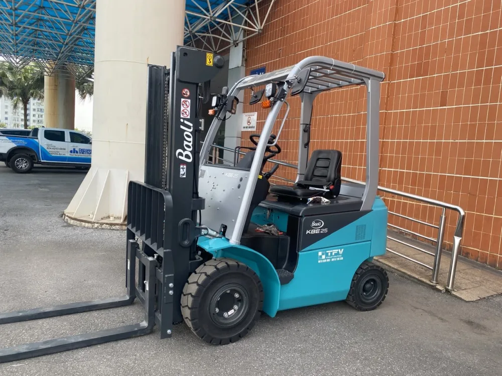 Xe nâng điện chính hãng tại TFV