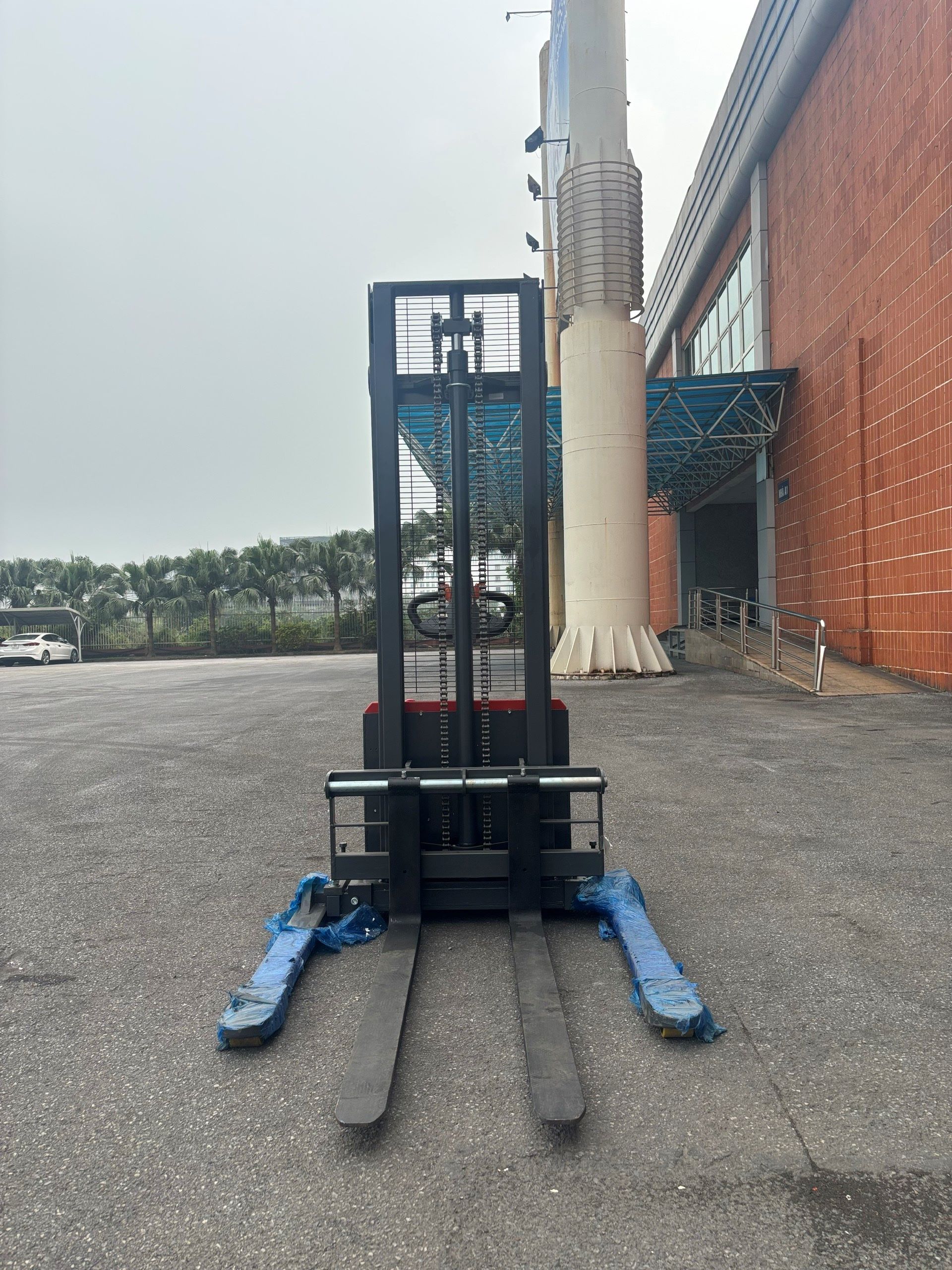 Xe nâng điện stacker 1.5 tấn Interlift CL1530GHY. Nâng cao 3m. Sx 2025. Mã XM.S15IND30.00863