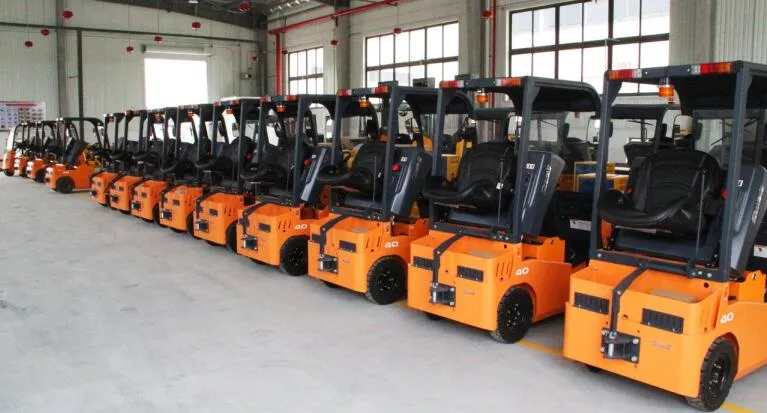 Xe kéo điện Zowell XTA40 — lô xe cabin nửa kín tại xưởng