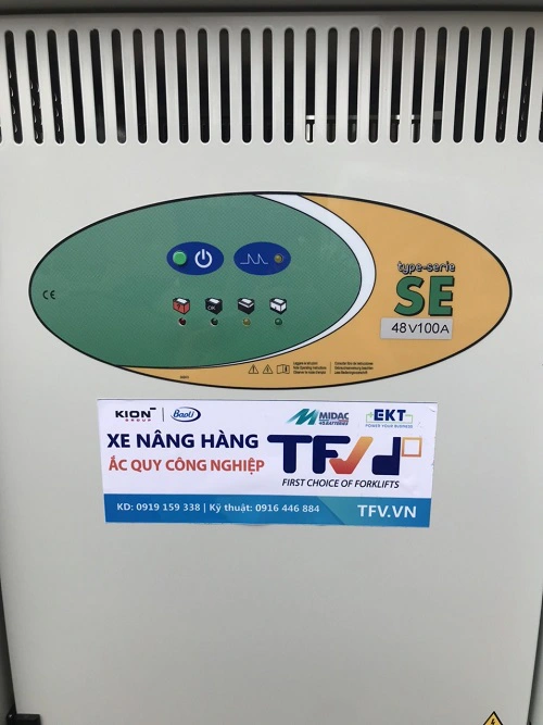 Máy sạc ắc quy hiệu SE Wa 3 pha 48V 100A mã 114-001 sử dụng cho xe nâng, hàng mới 100%
