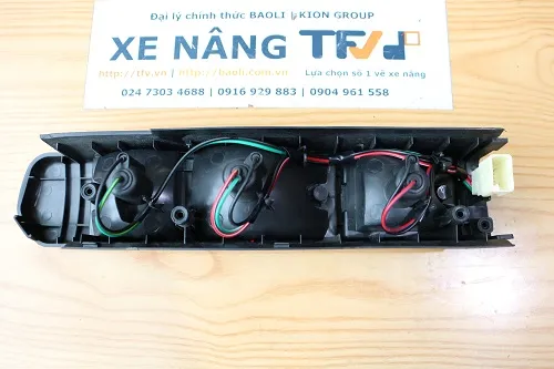 Đèn hậu xe nâng Toyota 56640-26601-71 hàng thật tại kho TFV