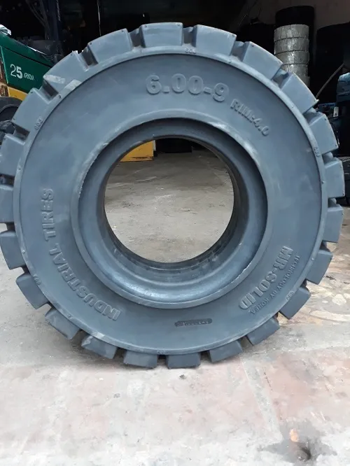 Lốp đặc xe nâng 23x9-10 Mr Solid tại kho TFV