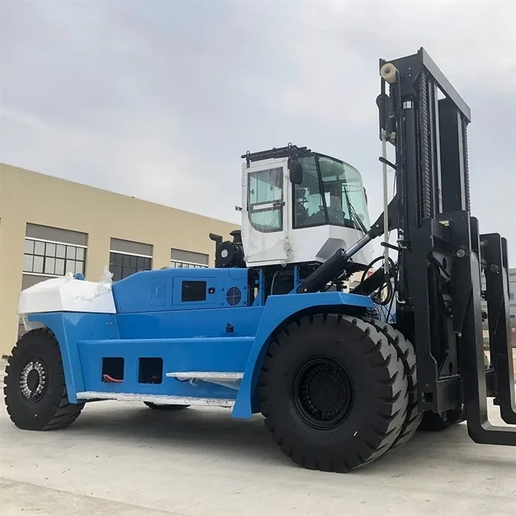 Xe nâng dầu SOCMA 65 tấn nhìn ngang