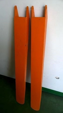 Gia công nĩa dài xe nâng, càng giả xe nâng