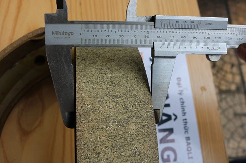Má phanh xe nâng FD20～30-11 mã 3EB-30-23430 hiệu KBZ. Mã P.00903
