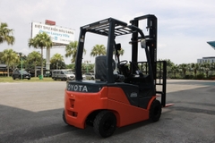Xe nâng điện ngồi lái 1.5 tấn 8FBN15