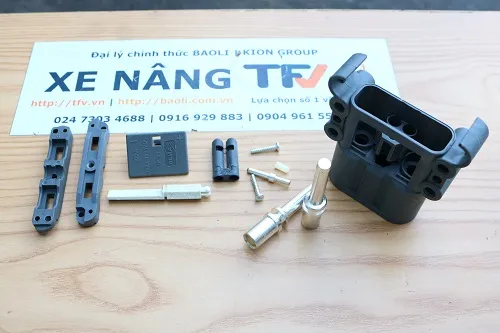 Giắc kết nối ắc quy xe nâng 160A cổng đực P.00338