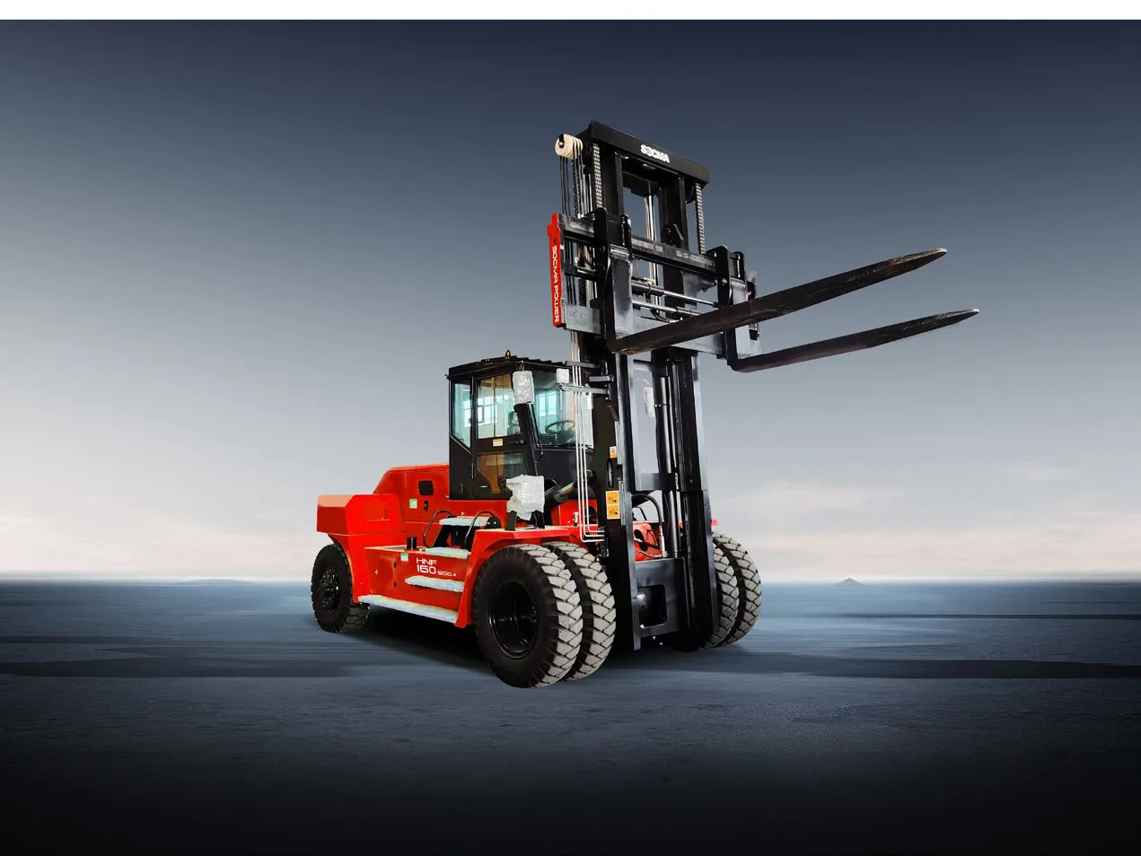Xe nâng dầu SOCMA tâm tải 900 mm trong catalogue