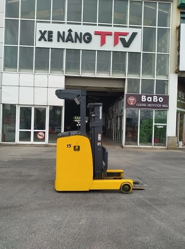 Xe nâng điện đứng lái - Reach truck. Nâng cao hơn- tiện nghi hơn!