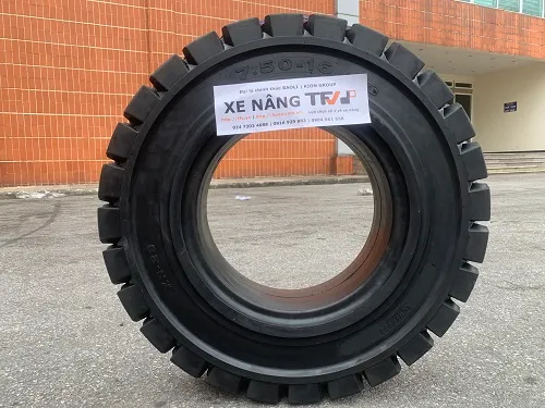 Lốp đặc xe nâng 7.50-16 Success tại kho TFV