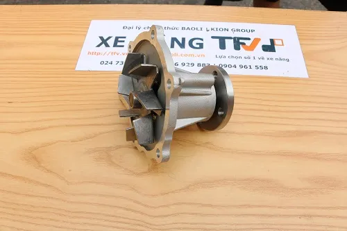 Bơm nước làm mát xe nâng Total Source mã 5864511