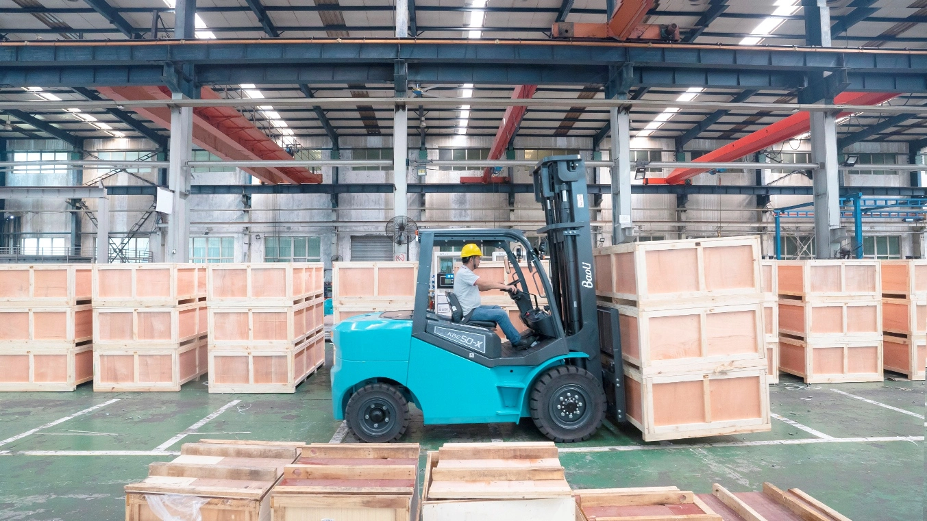 Cho Thuê Xe Nâng Uy Tín, Giá Tốt Tại Thái Nguyên