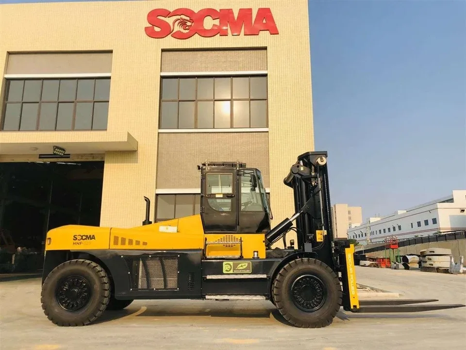Cabin của Xe nâng dầu SOCMA HNF320 32 tấn