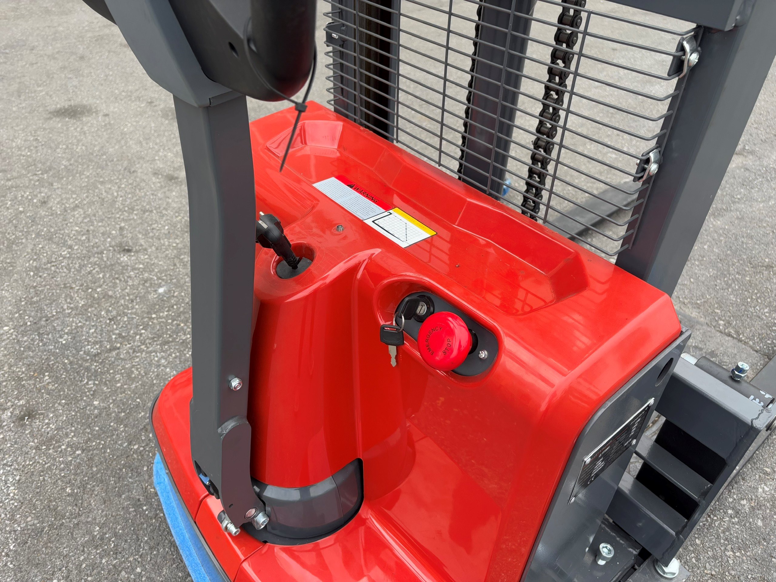 Xe nâng điện stacker 1.5 tấn Interlift CL1530GHY. Nâng cao 3m. Sx 2025. Mã XM.S15IND30.00863