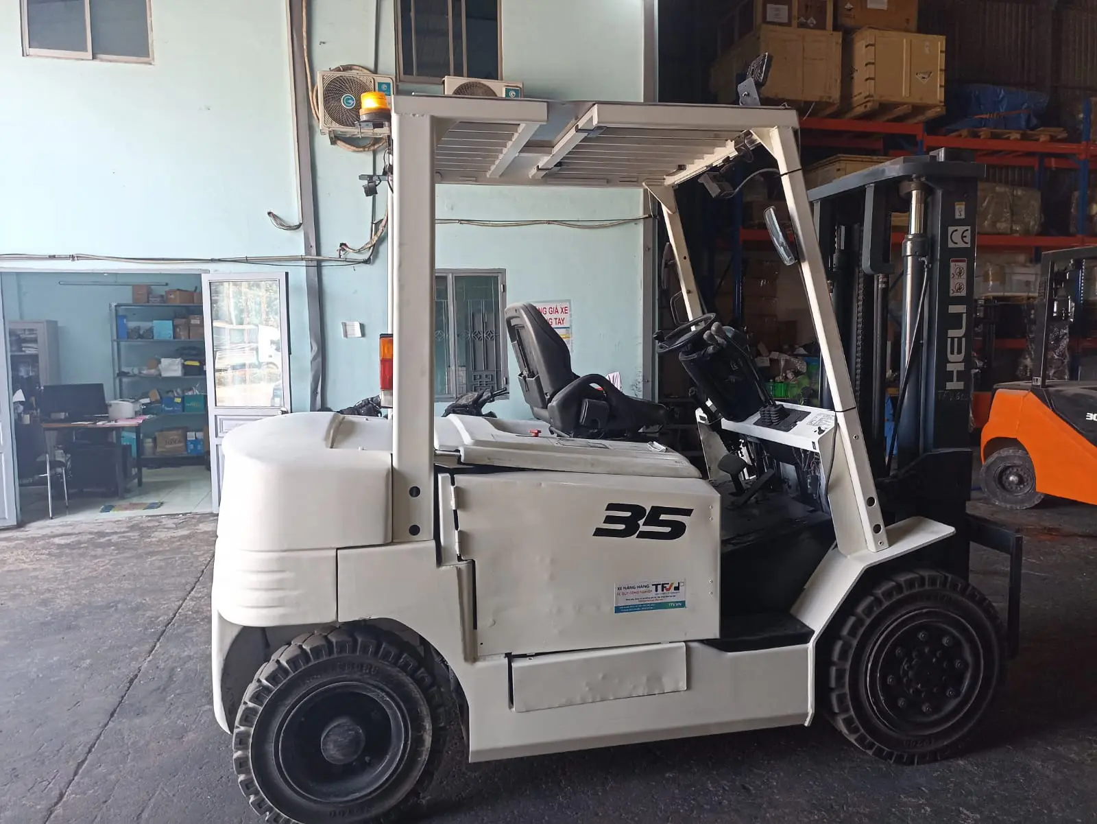 Xe nâng điện cũ 3.5 tấn Sumitomo 53-FB35PJE sản xuất 2021