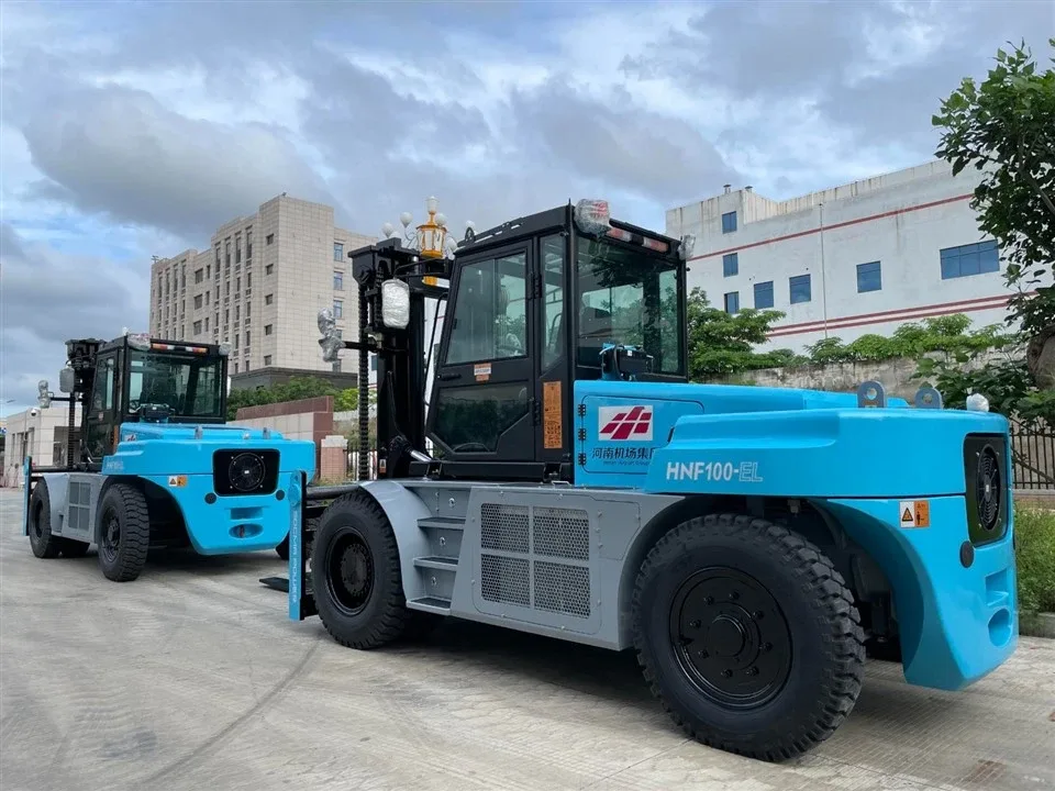 Xe nâng điện SOCMA HNF100-600EL tại nhà máy