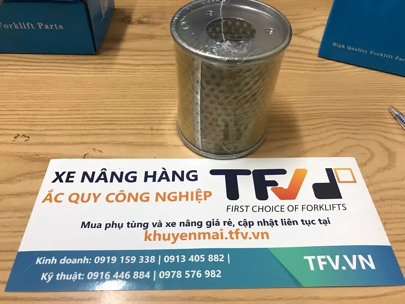 Lọc hút thủy lực 67502-23320-71 nhìn từ góc khác