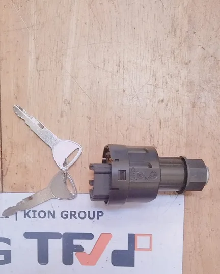 Ổ khoá điện xe nâng Toyota 57590-23343-71 kèm chìa khoá chụp tại kho TFV