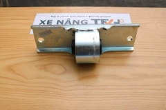 Cao su lót đệm chân hộp số xe nâng 8FD/G10-J35