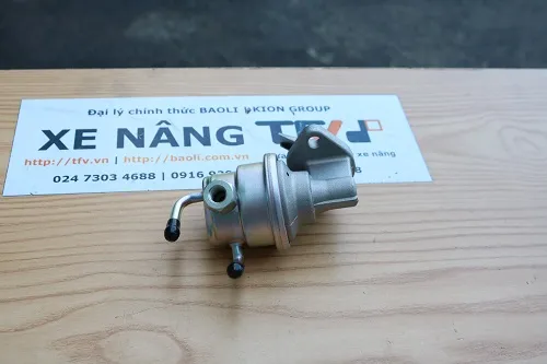 Bơm nhiên liệu xe nâng Toyota 5K 23100-78120-71 góc cạnh