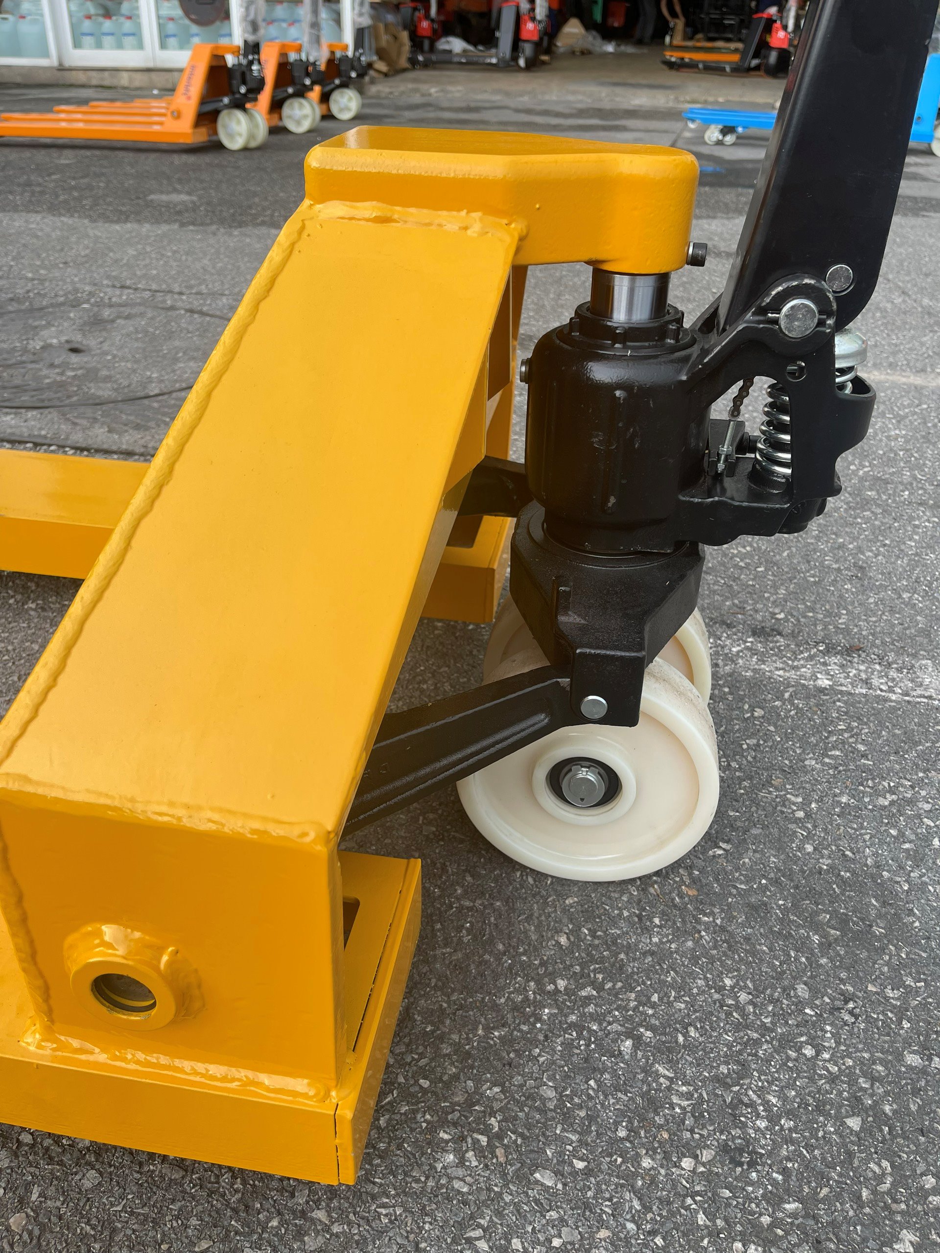 Cụm bơm thủy lực xe nâng tay Interlift 5 tấn