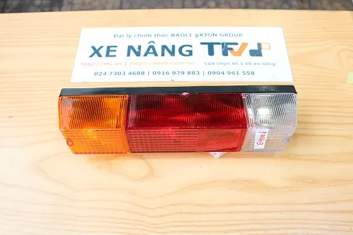 Cụm đèn hậu xe nâng Toyota 5FD30 HS-LL004 hàng thật