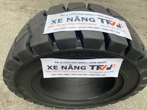 Hông lốp đặc 250-15 Success in cỡ lốp