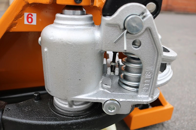 Chi tiết bơm và cơ cấu hạ xe nâng tay Interlift