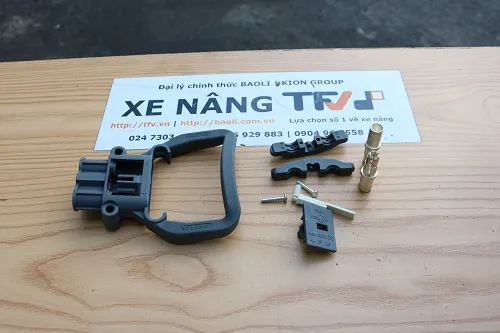 Mặt cắm giắc ắc quy cổng cái 80A P.00347