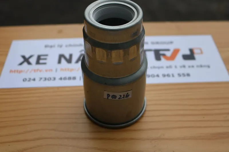 Kiểm tra lọc nhiên liệu xe nâng 600-311-2110 trước khi lắp