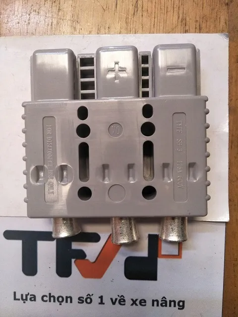 Giắc kết nối ắc quy xe nâng SB175A 600V mã 37010-22150 vỏ xám